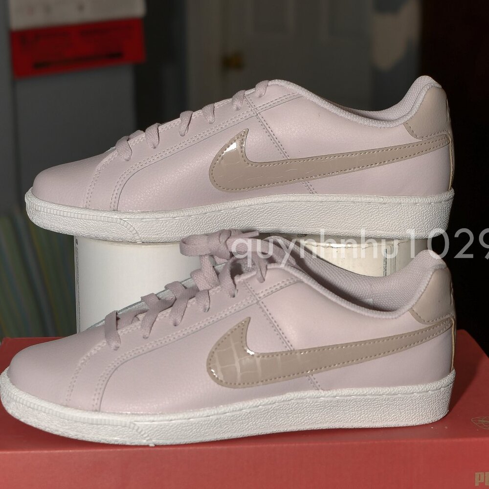 MNS NIKE COURT ROYALE Sneakers